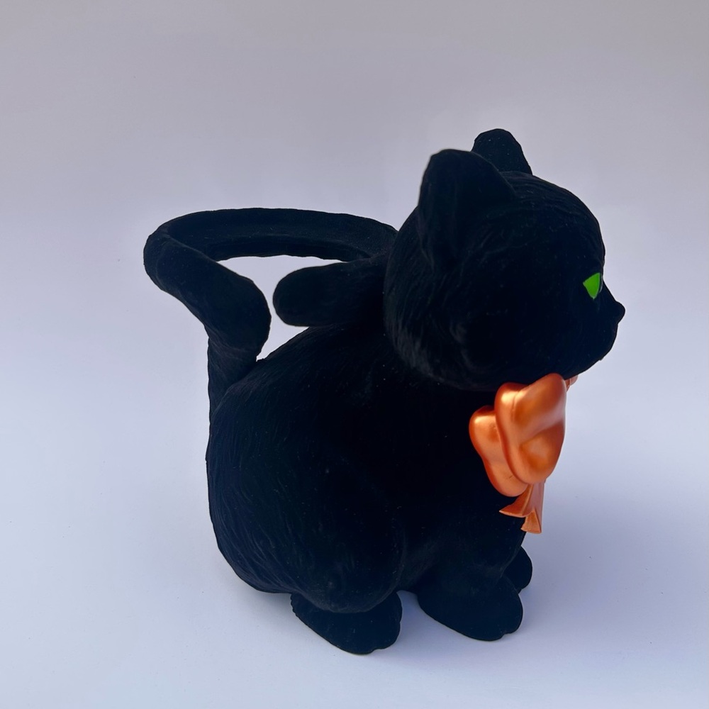 Bath & Body Works 2025 Black Vampire Cat 3 wick Pedestal candle holder - Picture 2 of 4
